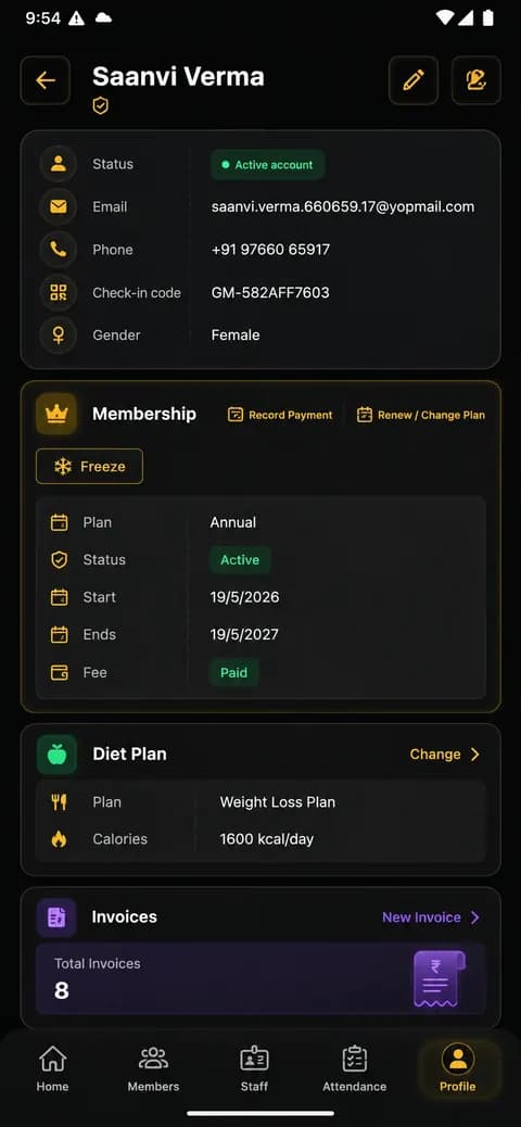 AnthroGym 360° member profile screen showing membership, diet plan and invoices